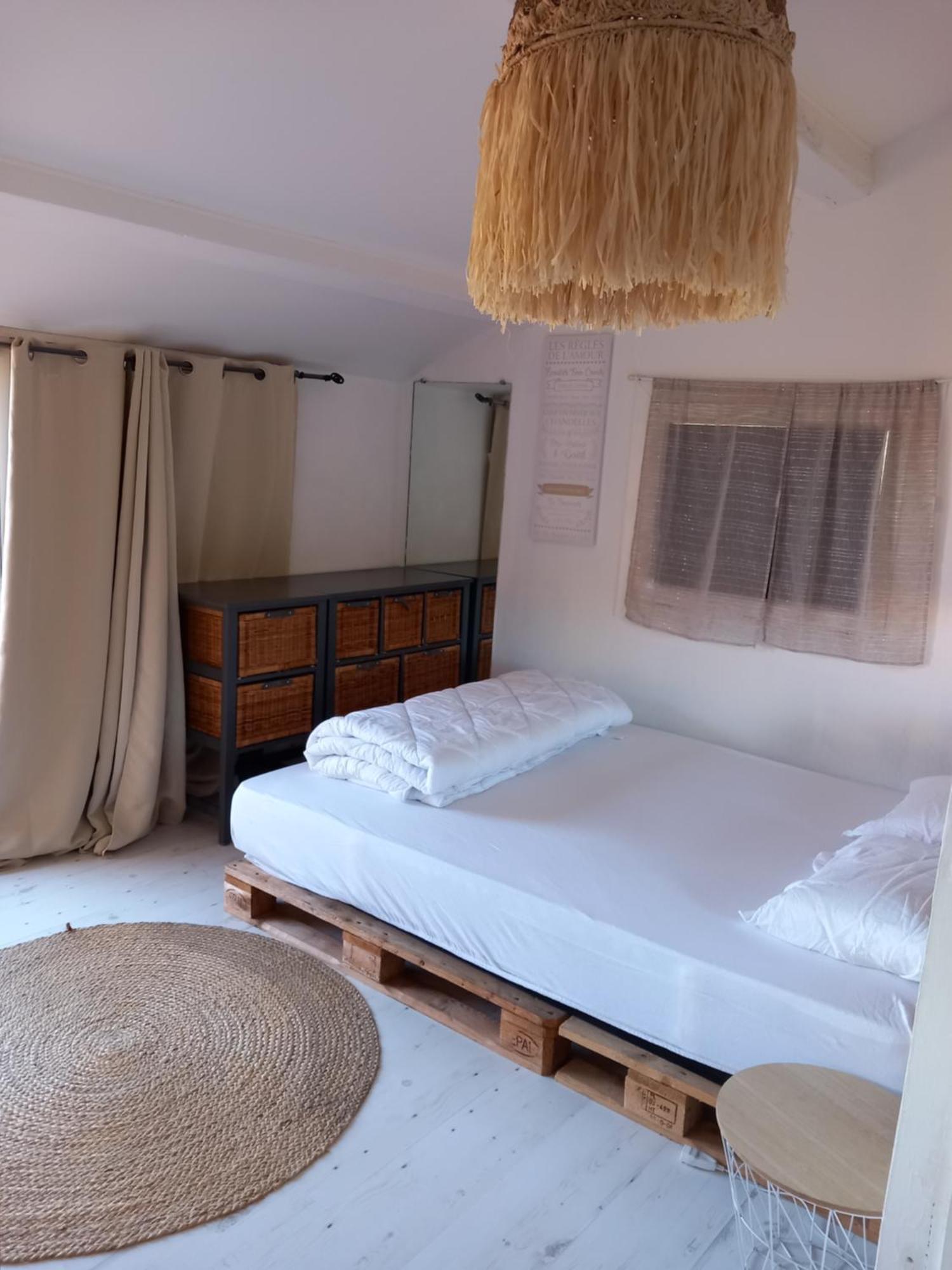 Villa 4 Chambres Avec Jacuzzi Saint-Maximin Esterno foto